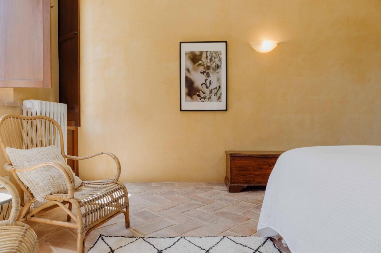 Agriturismo Qui Voglio 몬테로베르토 외부 사진