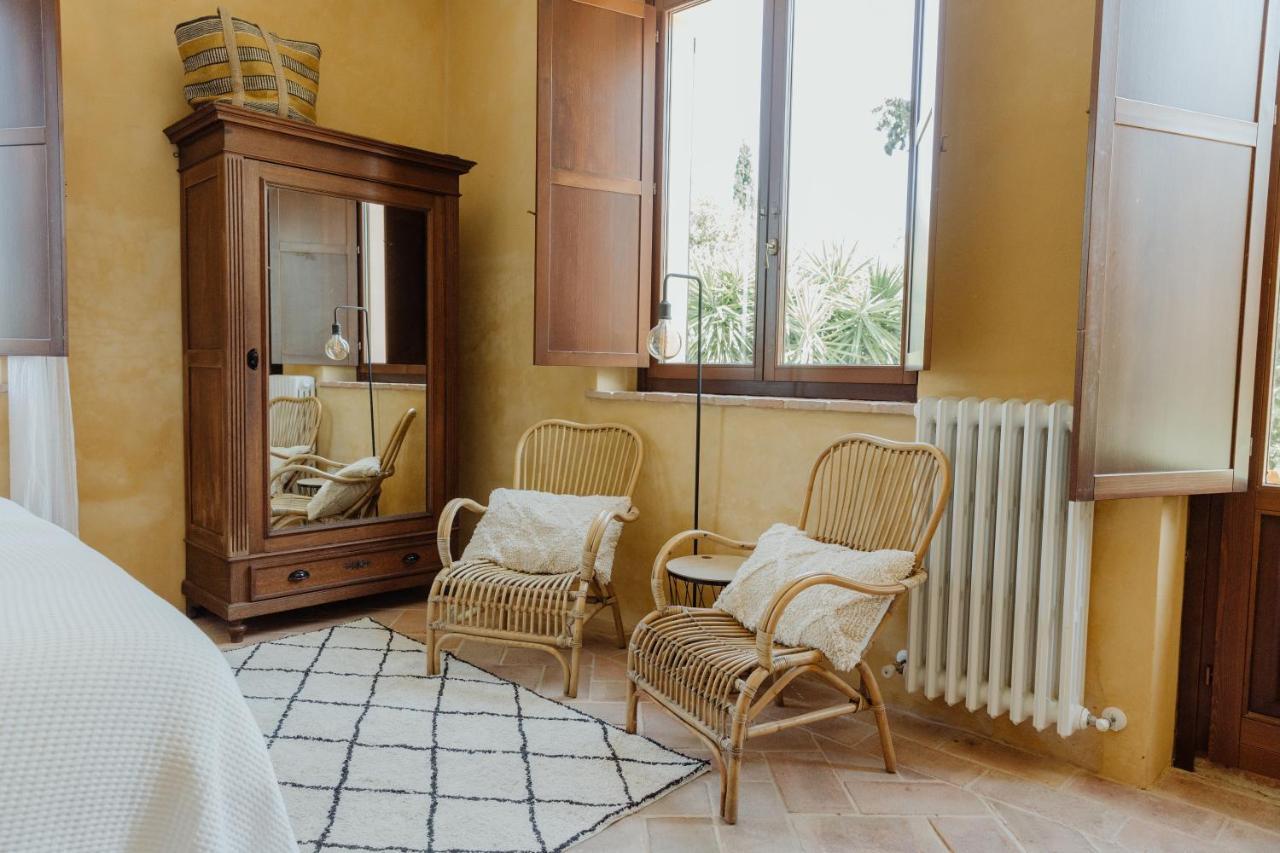 Agriturismo Qui Voglio 몬테로베르토 외부 사진
