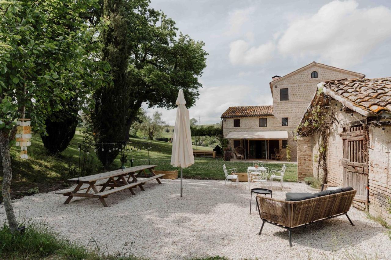 Agriturismo Qui Voglio 몬테로베르토 외부 사진