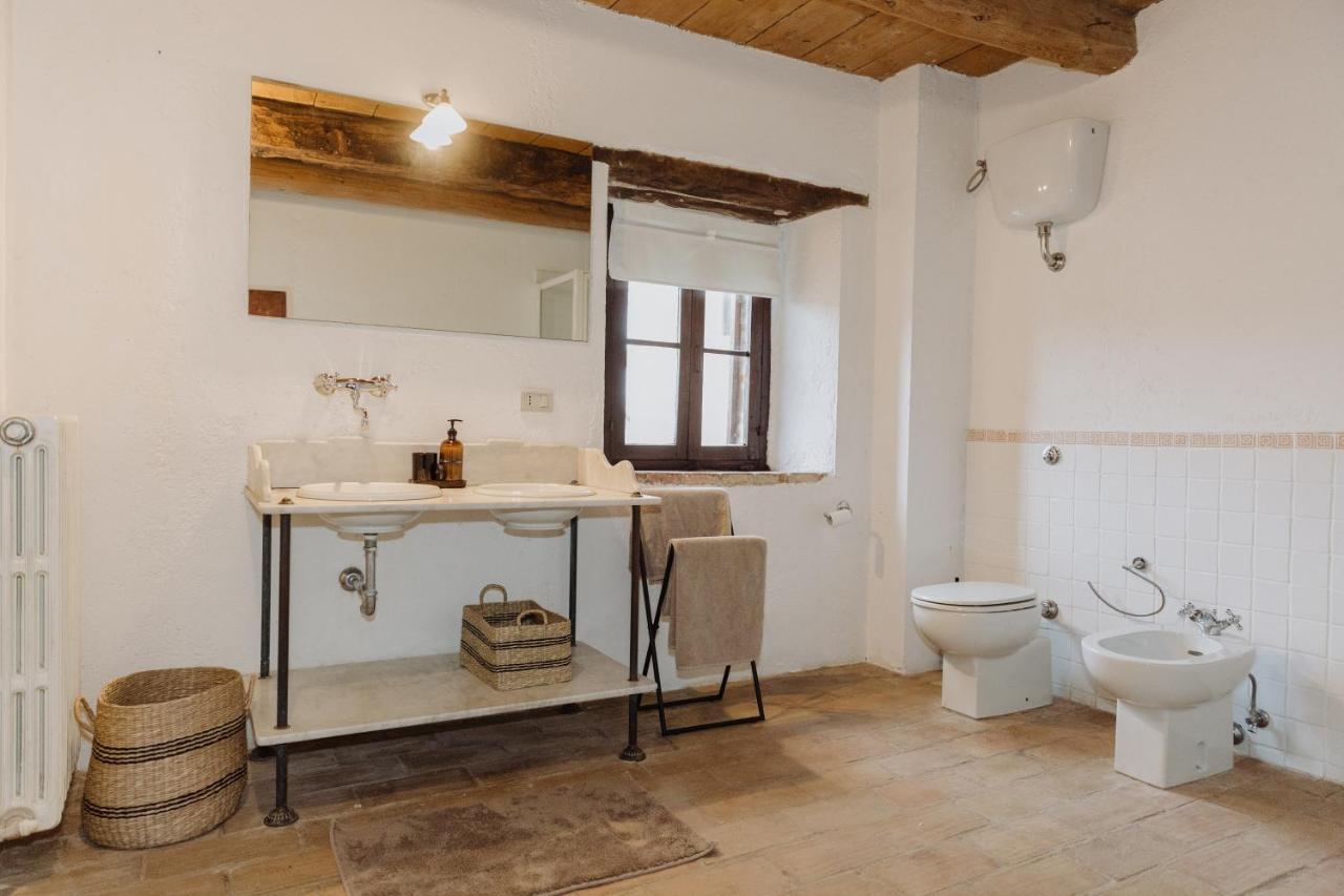 Agriturismo Qui Voglio 몬테로베르토 외부 사진
